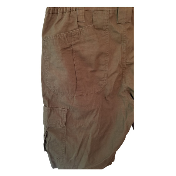 Task Force Adventure Gear Cargo Green Men's Shorts Size 38‎ Inseam 11 in - Picture 6 of 8